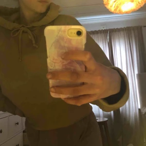  - En jätte skön tun hoodie med flis tyg på insidan från lager 157 som tyvär inte kommer till användning frakt tillkommer inte 🥰