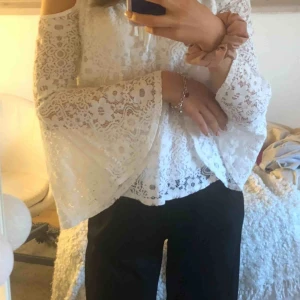  - Jättefin sommartopp från hollister, sällan använd. Köparn står för frakt