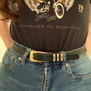 Skärp - Ett snyggt skärp i bra skick äkta läder. FRI FRAKT