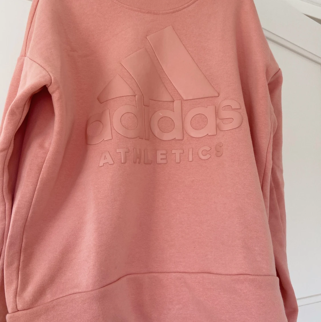 Adidas sweatshirt i storlek s - 90