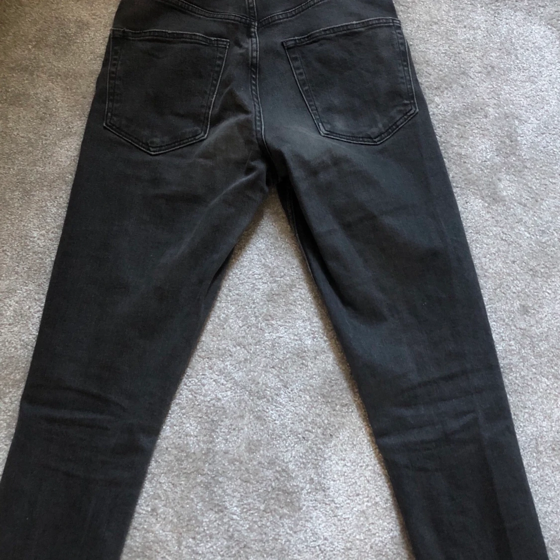 Gråa ”Sienna” mom jeans - 90