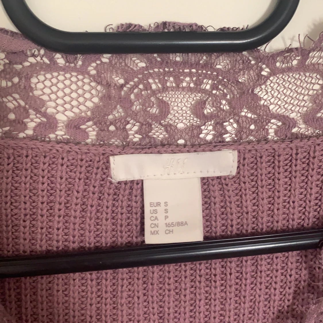 Väldigt fin stickad tröja strl S - 90