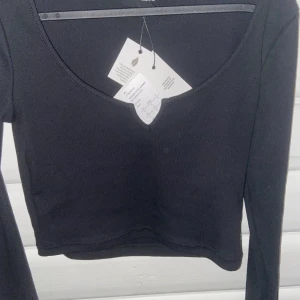 Tröja  - Aldrig använd tröja från zalando 