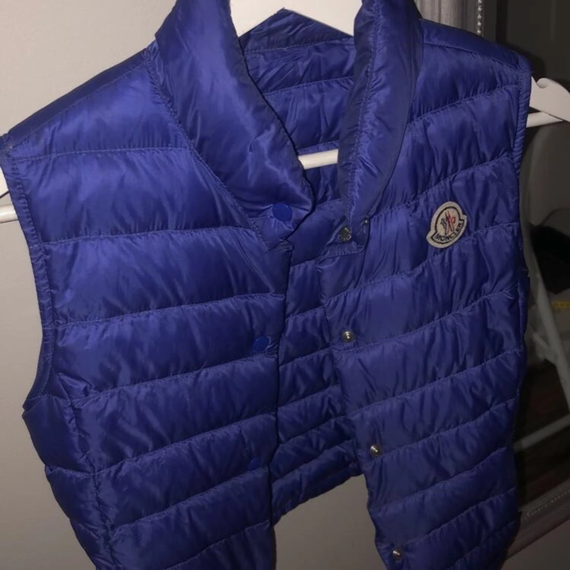 Blå Moncler Väst!