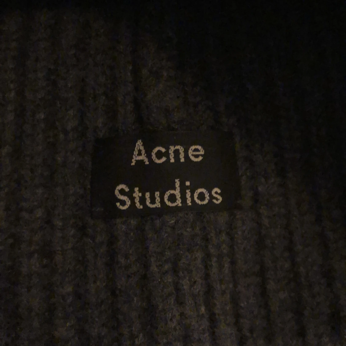 Acne mössa  - 91