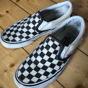  - använda, så lite smutsiga men hela i övrigt!