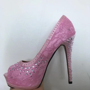  - Helt nya endast provade 🙂 köpta utomlands