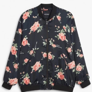  - Super cute satin feel bomber from Monki, only tried on at home. Oversize fit.