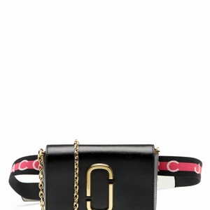  - 100% Ny Marc Jacobs väska   Ord.pris 3999kr  Mötas eller fraktas, ditt val 🤗 Släng iväg ett meddelande om du vill veta mer om produkten! 