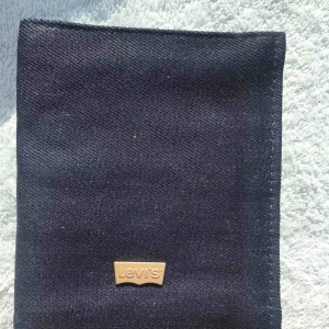  - Jeansplåmbok Levis och nyckelring Levis hämta i Gbg eller jag kan skicka 