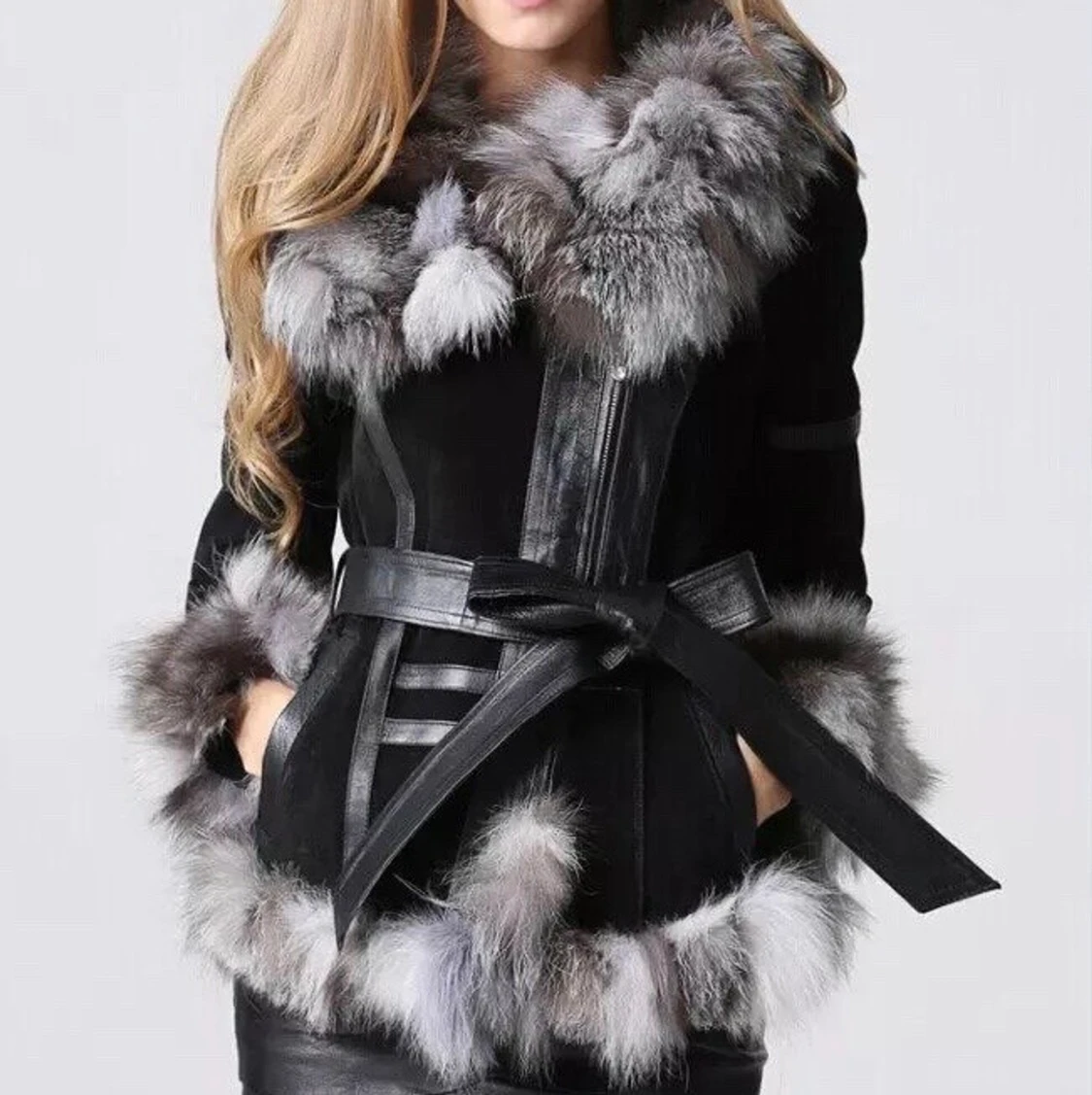 Äkta pälsjacka storlek S