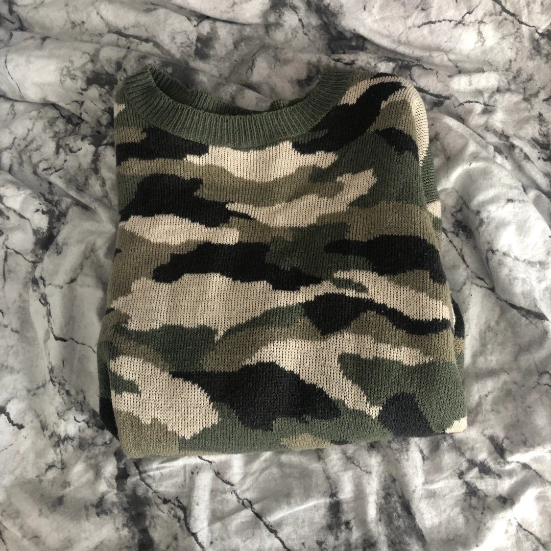 Stickad tröja!  - 90