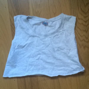  - croppad sweatshirt