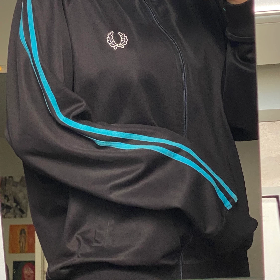 Fred Perry zip tröja strl L  - 90