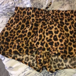 Kort byxor  - Shorts 