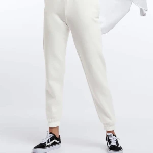 Gina tricot swearpants - Storlek xxs , knappt använda , skickar endast på post , orginalpris 249