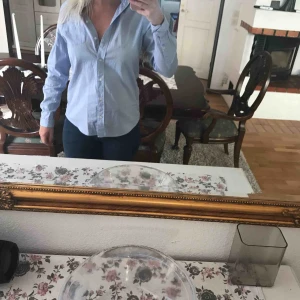  - Skjorta från Gant, använd 1 gång 500kr+frakt kan gå ner i pris