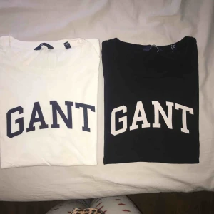  - 2 stycka GANT tröjor i storlek XS  Pris för båda 250 går att köpa separat och du kommer med ett bud!  Oseriös köpare innan så finns kvar 