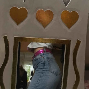  - 💞Rosa glittrigt skärp, bra skick💞 Köparen står för frakten!! 