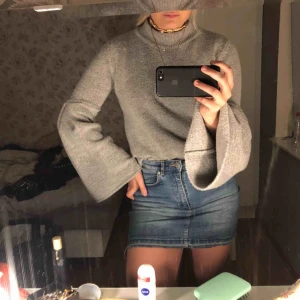  - Super mysig tröja från Gina tricot, perfekt nu till hösten. Använd en del 