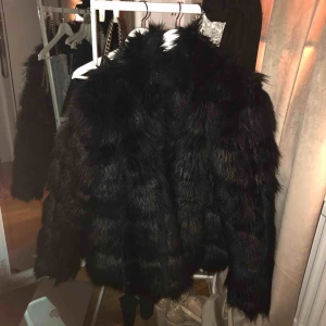  - Jacka inköpt från Nelly förra året i oktober. I fint skick! 