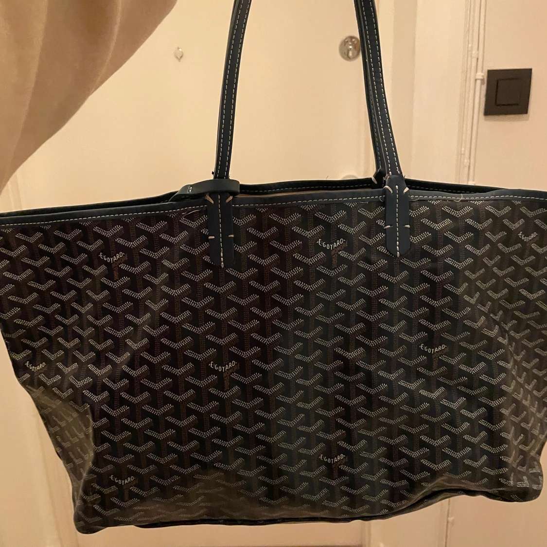 Goyard.