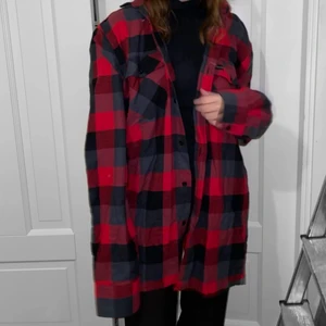 Skjorta - Rutig oversized skjorta! Knappt använd