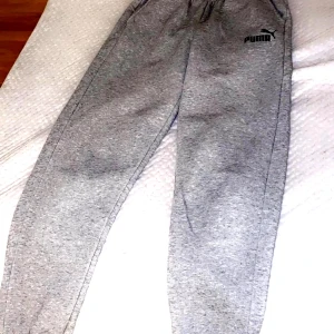 Puma mjukis grå - Använd ett par gånger, äkta.