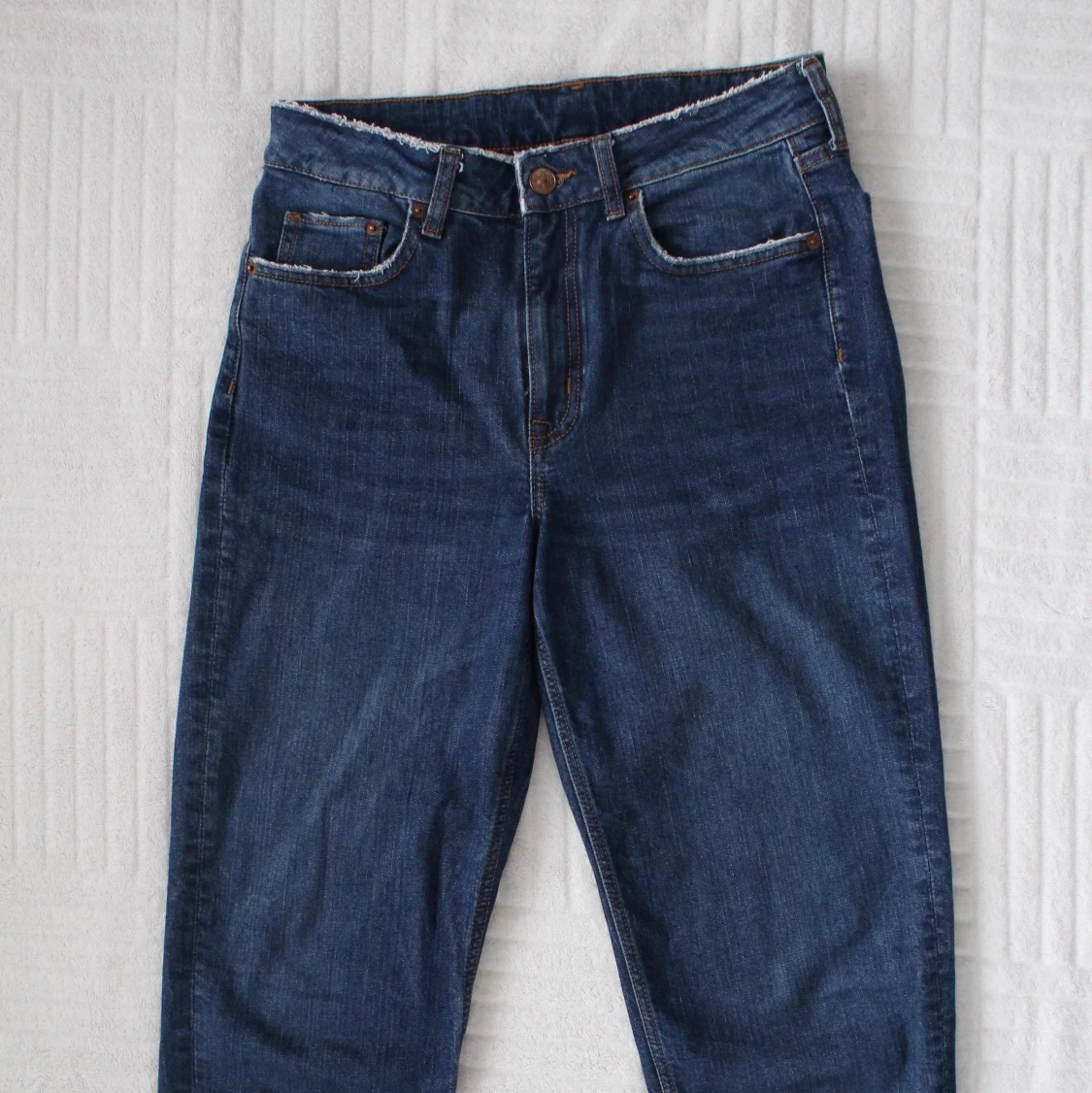 Cropped straight leg blue jeans - M - 90