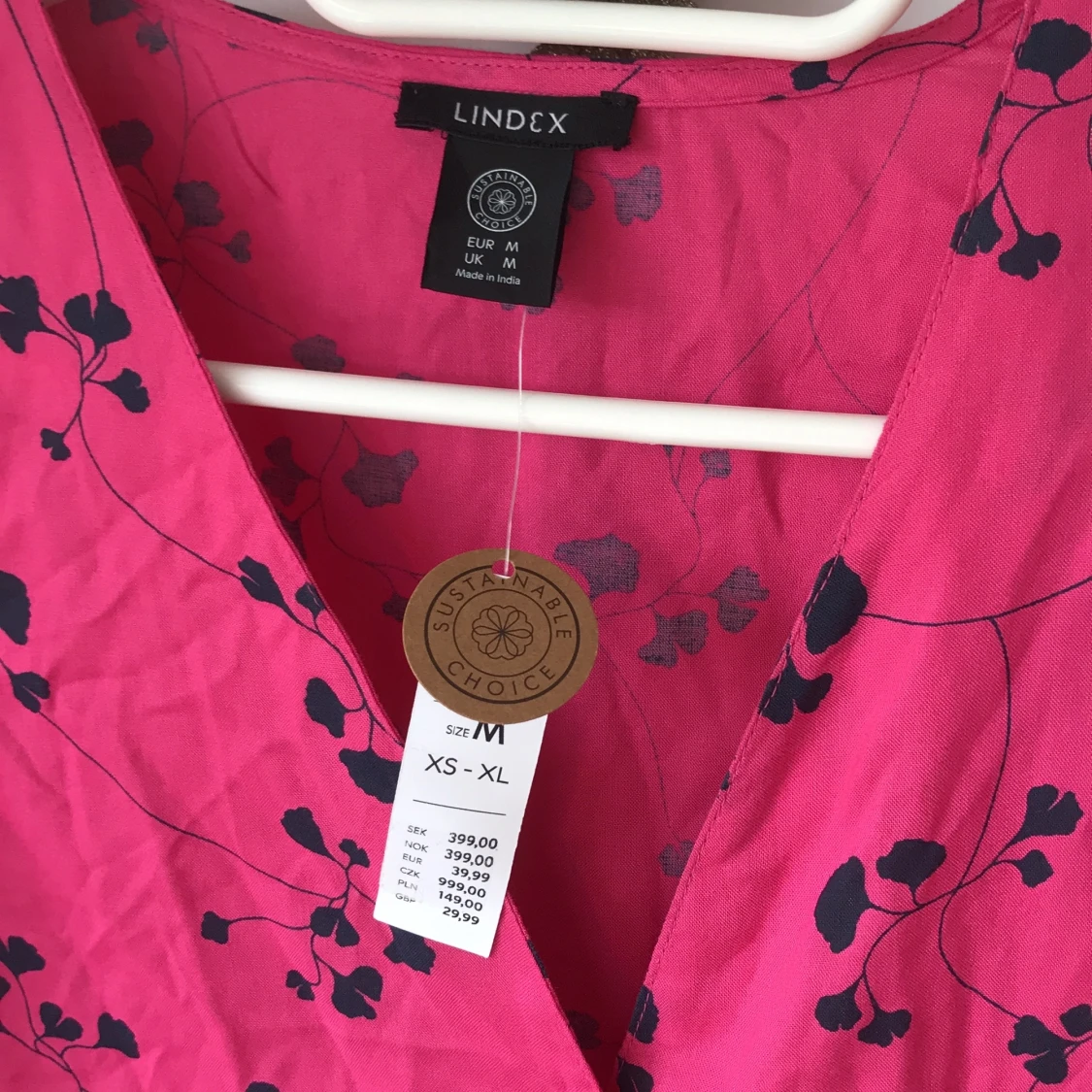 Rosa klänning från Lindex strl M  - 91