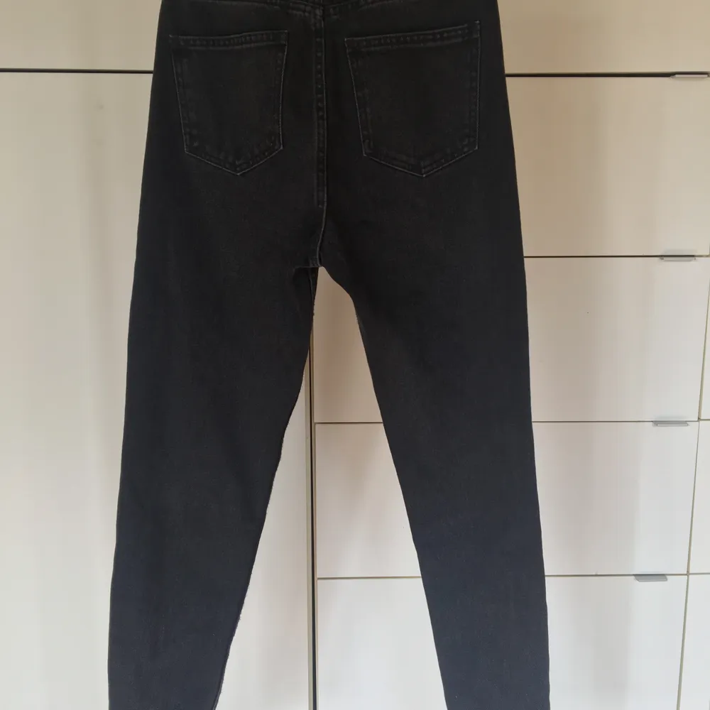 Svarta jeans från lager 157 i nyskick.. Jeans & Byxor.