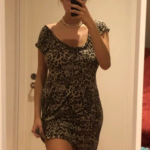 Vintage  - Vintage h&m💓 jag har alltid velat sy upp den men e för lat så säljer den istället! Väldigt stretchig! 