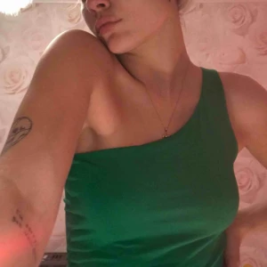  - En fin grön tröja från bik bok! Superfin men kommer inte till användning! Frakt tillkommer💚