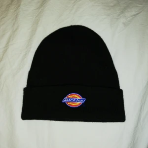  - Svart Dickies mössa! Nyskick! Köparen står för frakt! 