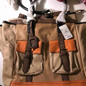  - Fri frakt!aldrig använd! Finns två styckna