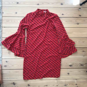  - Klänning från Indiska, ordinariepris 499kr. Använd 1 gång!