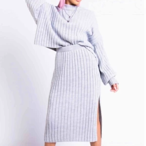  - Säljer detta set fast i SVART från Madlady. Helt oanvänt. Var lite för stor på mig. Nypris tror jag va 399kr. Frakt kostar 79kr