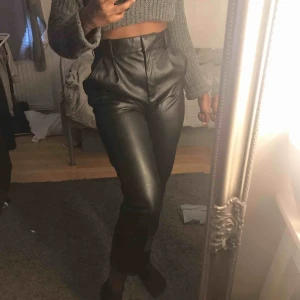  - Använt ett par gånger  Stl 40  Perfekt för fester