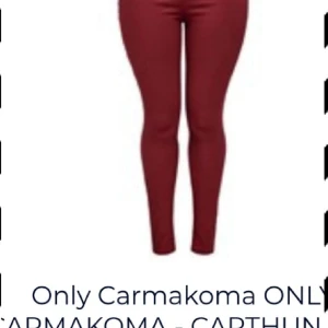 Röda stretsh jeans  - Helt oanvända jeans från ONLY storlek 48