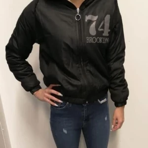 Svart jacka 150kr - Ny Svart  jacka s/m storlek 150kr 