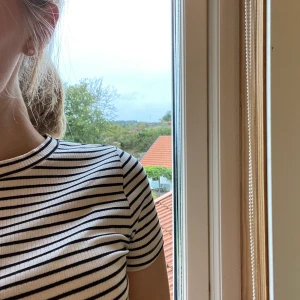 Randig topp - Aldrig använd pga inte min stil 🤍 nyskick 🤍