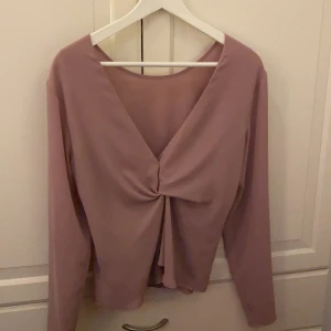 Tröja från Nelly - Tröja från Nelly i mycket bra skick 