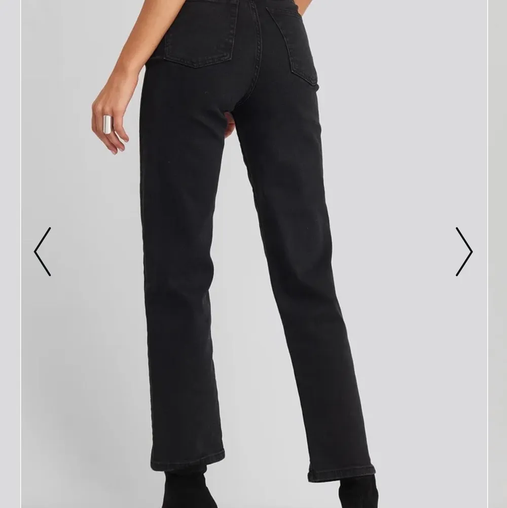 Svarta raka jeans från Nakd strl 36. Jeans & Byxor.