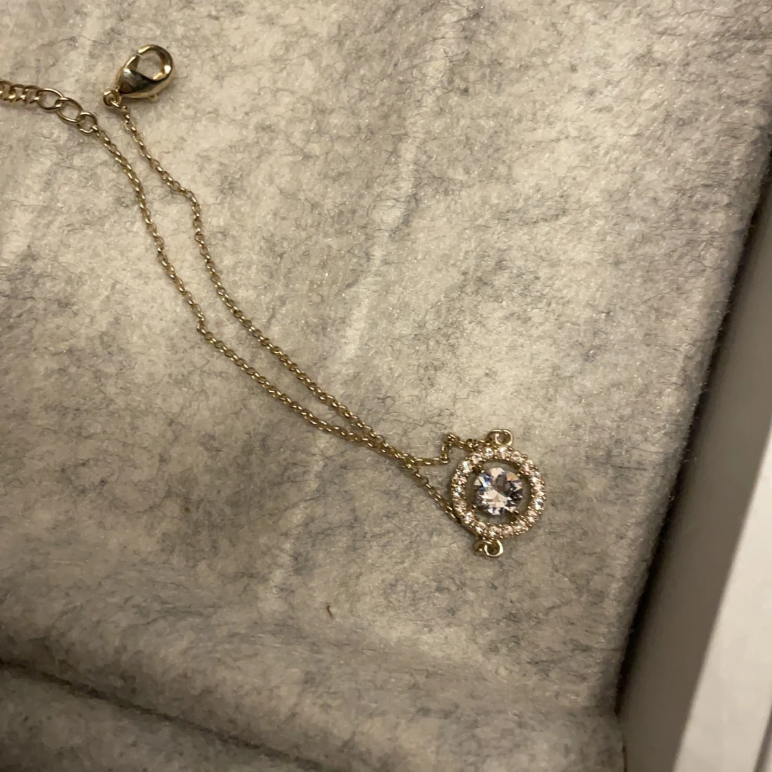 Lily and Rose örhängen och matchande armband - 90