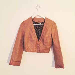 XS，34，H&M，leather jacket
