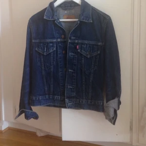 Demin jacket bought in a vintage store in London.  - Demin jacket bought in a vintage store in London. 