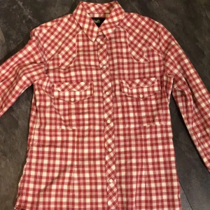 Skjorta  - Vintage skjorta från Dolce & Gabbana, inget fast pris 