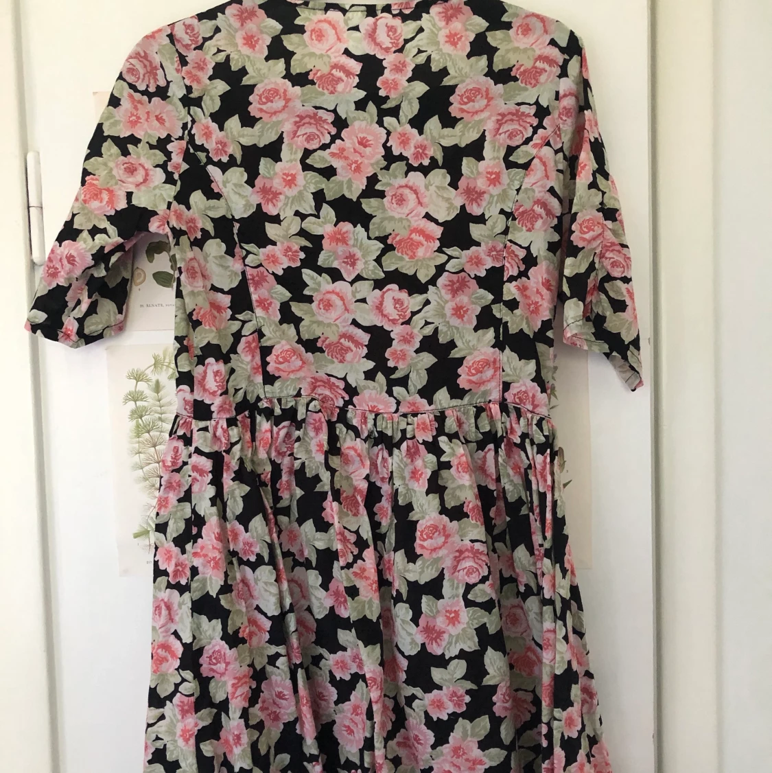 Blommig drömmig klänning - 91