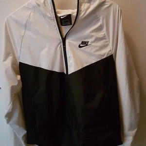 Nicke stl M - Nicke vind jacka stl M