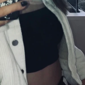 Bandeau topp - Bandeau topp/tubtopp i fint skick, knappt använd. Köparen står för frakten🤍